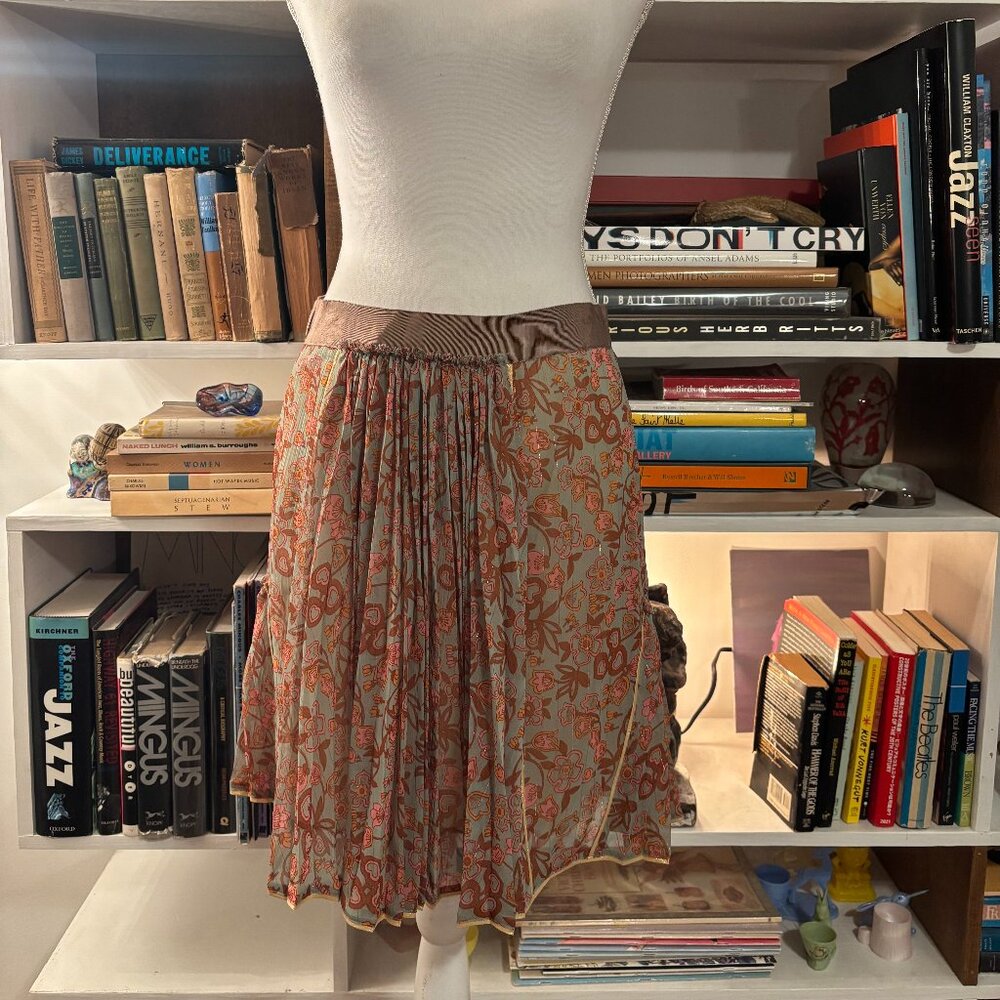 coach floral patterned pleated skirt featuring gold thread